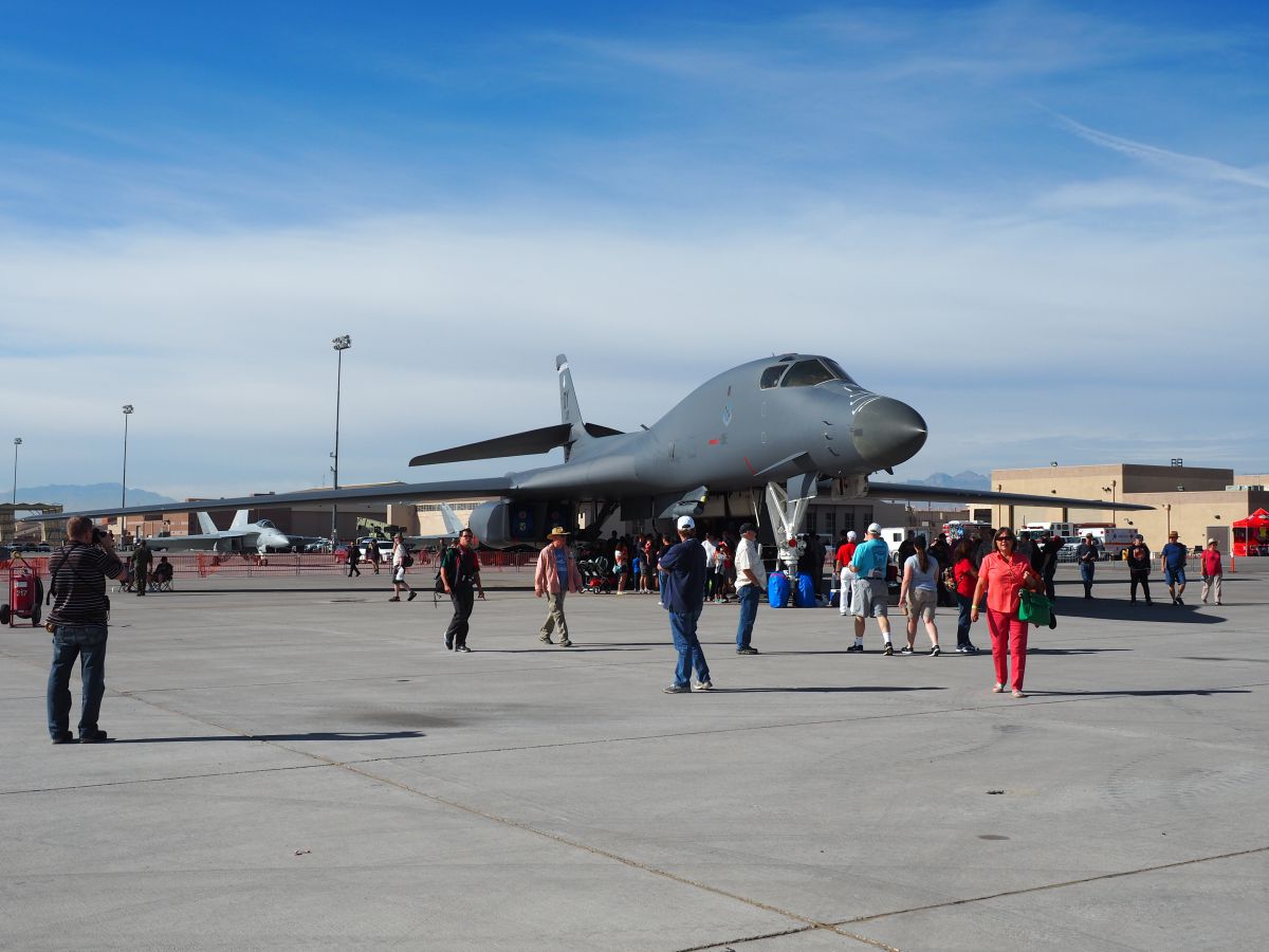 アメリカ ネバダ州 ネリス空軍基地 エアショー 最後 Ganref