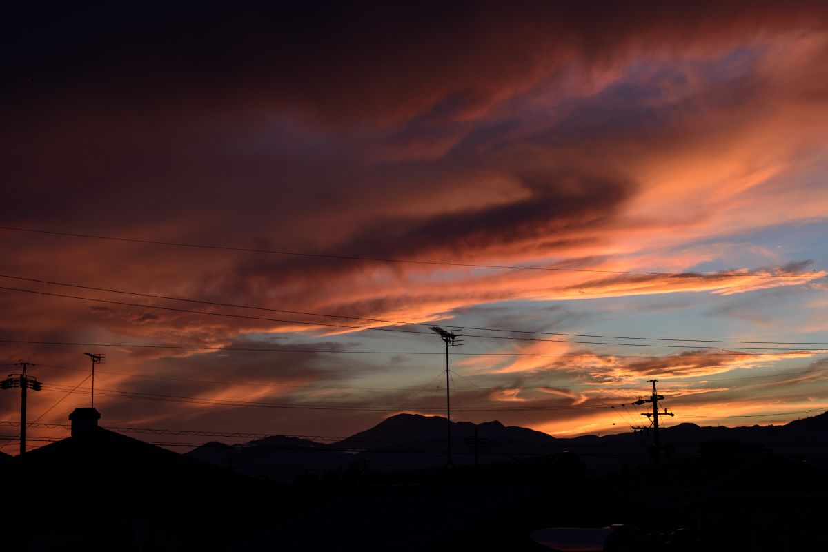 夕立の後の夕焼け 自然 風景 空 雲 Ganref 夕立の後の夕焼け 自然 風景 空 雲 Ganref