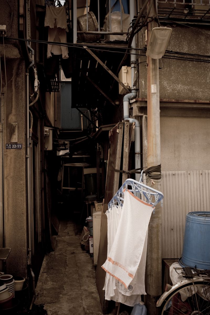 下町の路地裏 街並み 建物 街並み Ganref