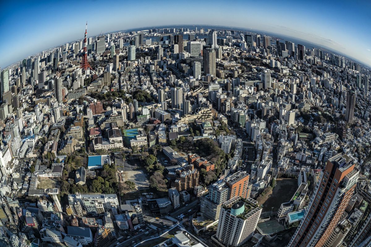 丸い地球の水平線 街並み 建物 ビル タワー Ganref