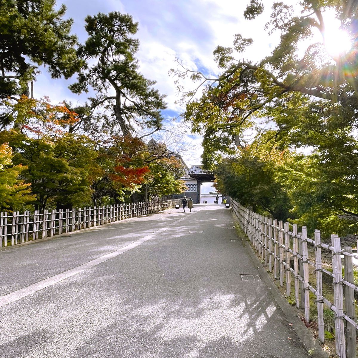 加賀 SQUARE GANREF