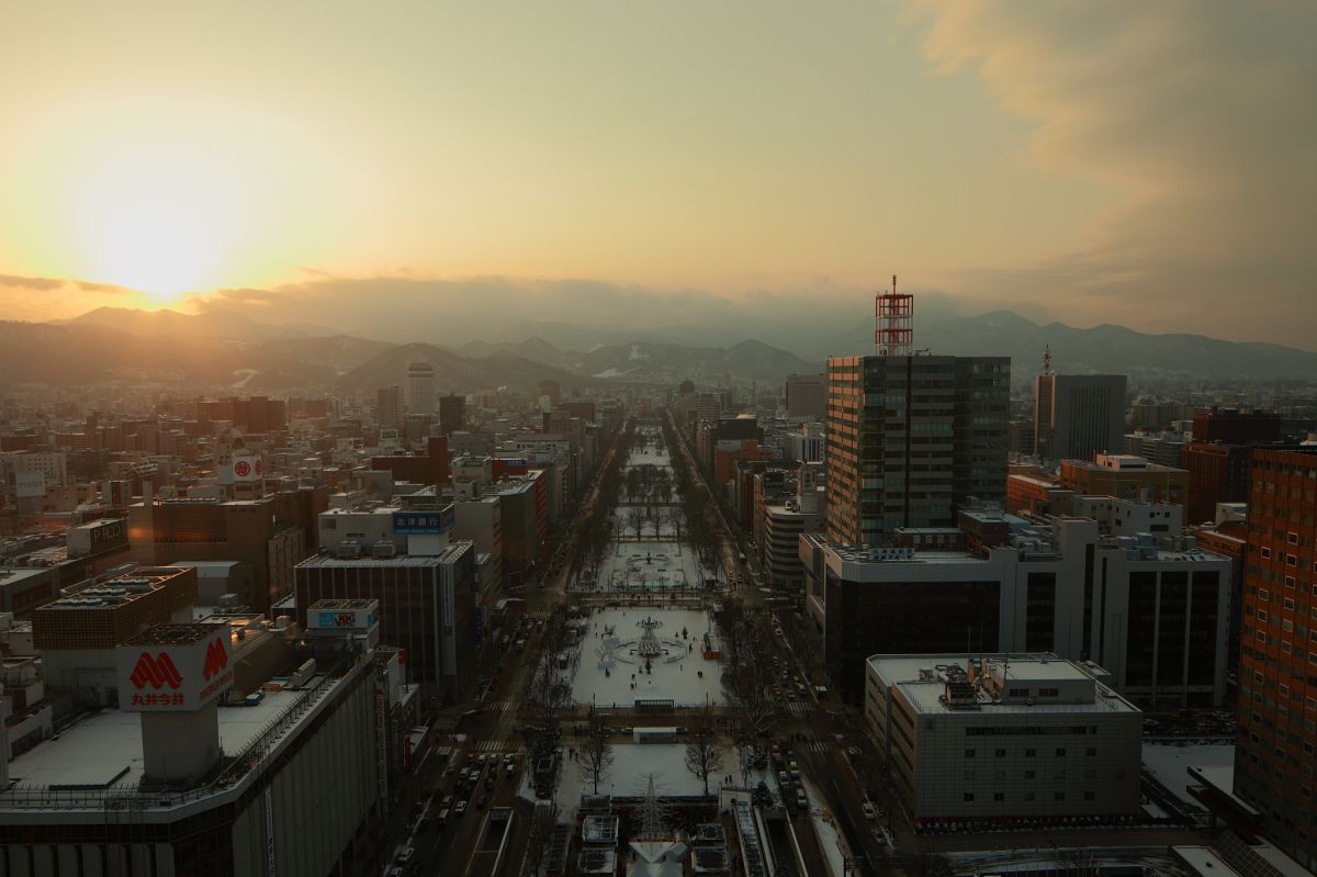 札幌大通公園と夕日 自然 風景 気象 天候 天気 Ganref 札幌大通公園と夕日 自然 風景 気象 天候 天気 Ganref