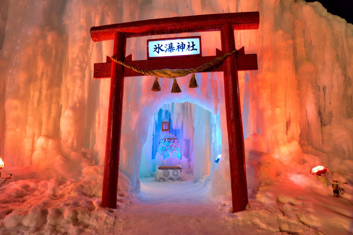 氷瀑神社 街並み 建物 夜景 Ganref 氷瀑神社 街並み 建物 夜景 Ganref