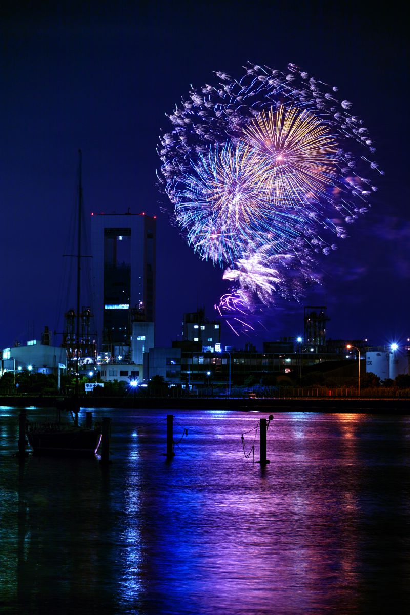 四日市花火大会 街並み 建物 夜景 Ganref
