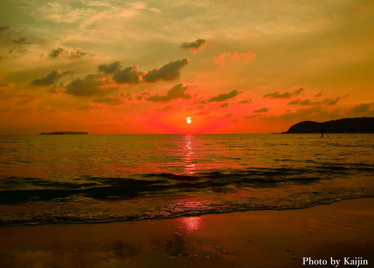 穏やかな夕景の海 2 | GANREF
