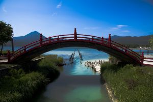 河を渡る三途のかわ 三途の川とは？六文銭や石積みの伝承も解説 葬儀で知っておき