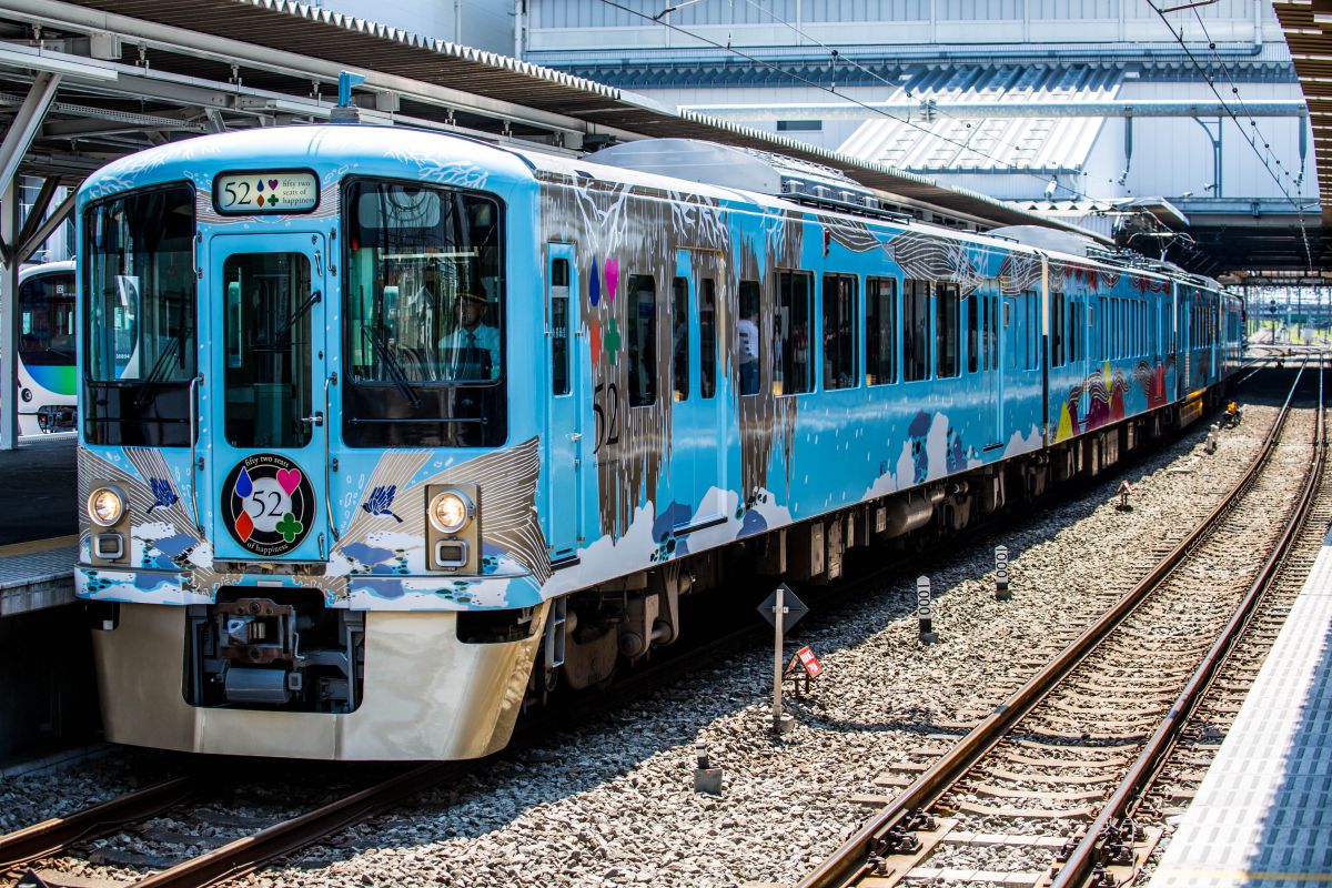52席の至福 乗り物 交通 鉄道 駅 Ganref