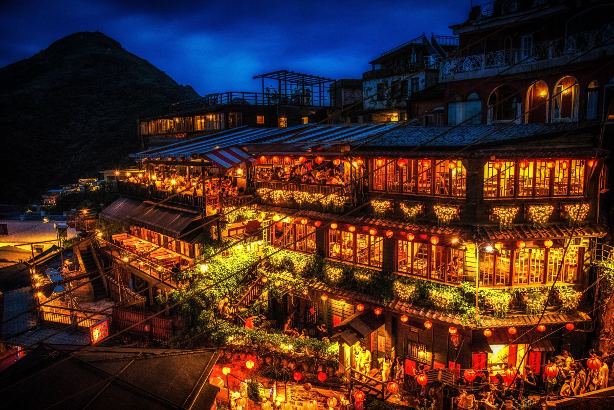 九份 街並み 建物 夜景 Ganref