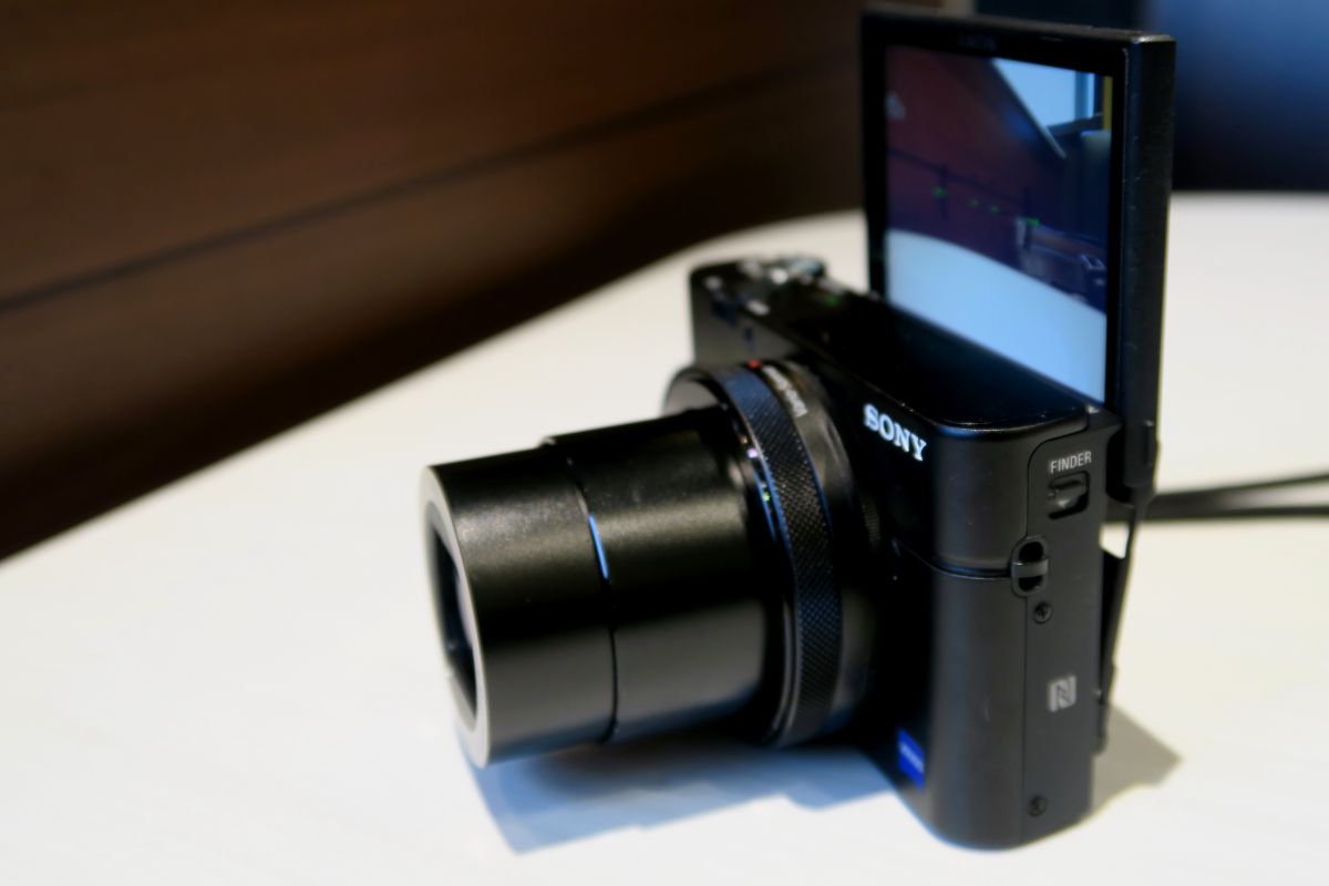 【難あり】Cyber-shot RX100M4 ※モニター・EVF不点灯 SONY Cyber-shot RX100 MarkⅣレビュー⑩ ～EVFファインダー・液晶