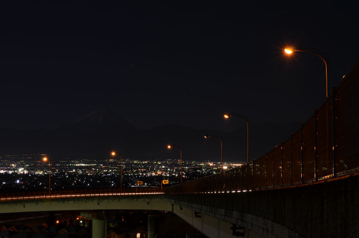 ✨高機能＆高速連写✨Nikon D7000 ニコン✨高倍率レンズ✨作例あり✨ マップカメラ情報】Nikon D7000 レポート | THE MAP TIMES