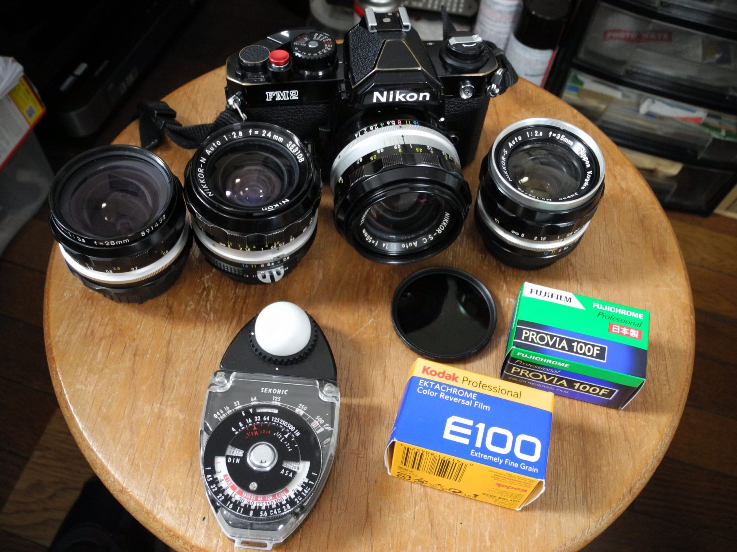 Nikon new FM2と相棒たち | GANREF