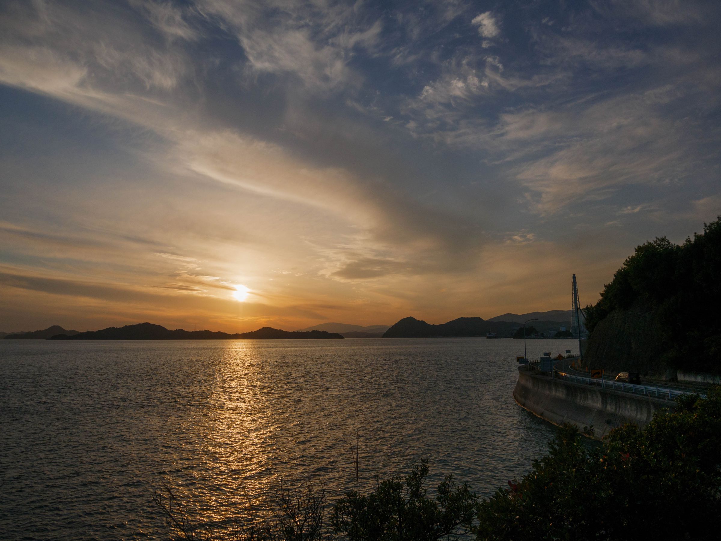 エデンの海の夕日 | GANREF
