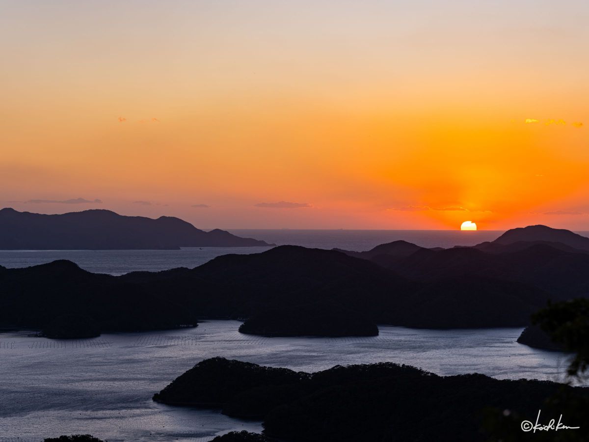 Sunset | GANREF