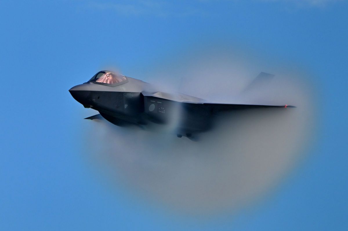 NIKKOR Z 800mm f/6.3 VR Sで撮影された写真 | 写真検索 | GANREF