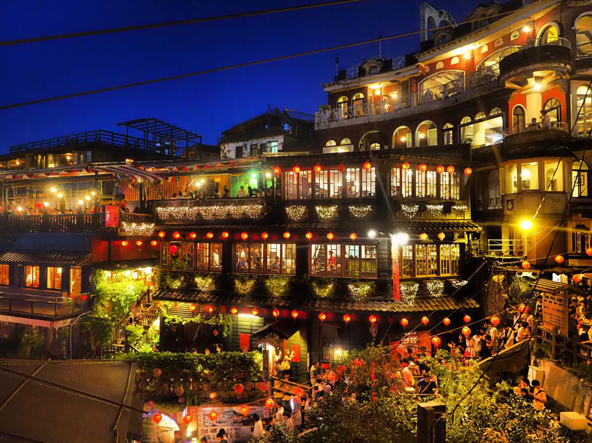 九份の夜景 街並み 建物 夜景 Ganref