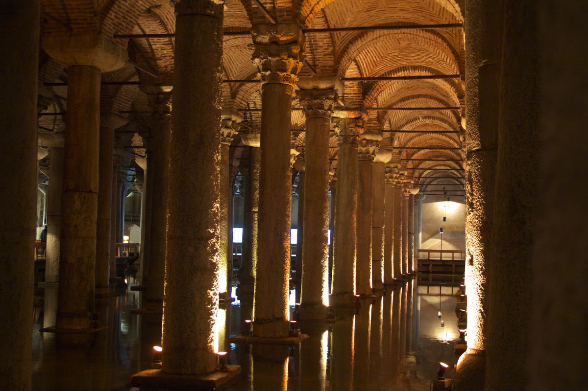 地下宮殿 街並み 建物 遺跡 史跡 Ganref