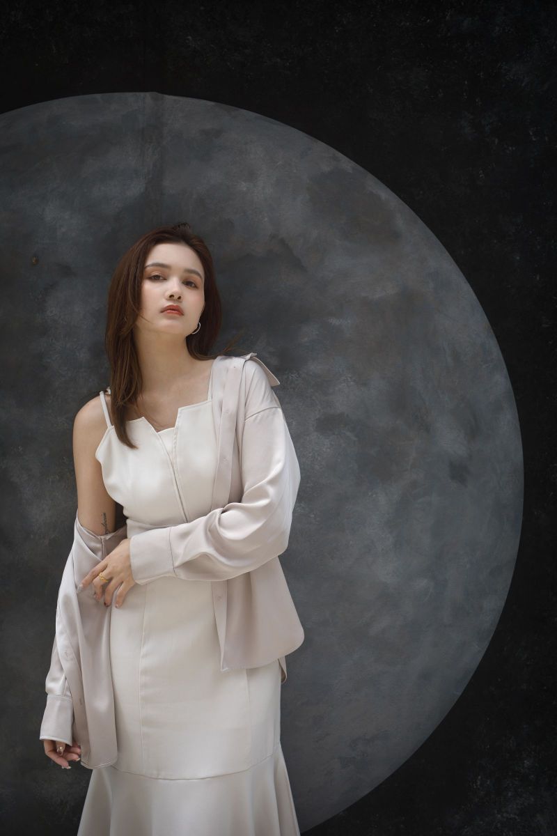 Moon | GANREF
