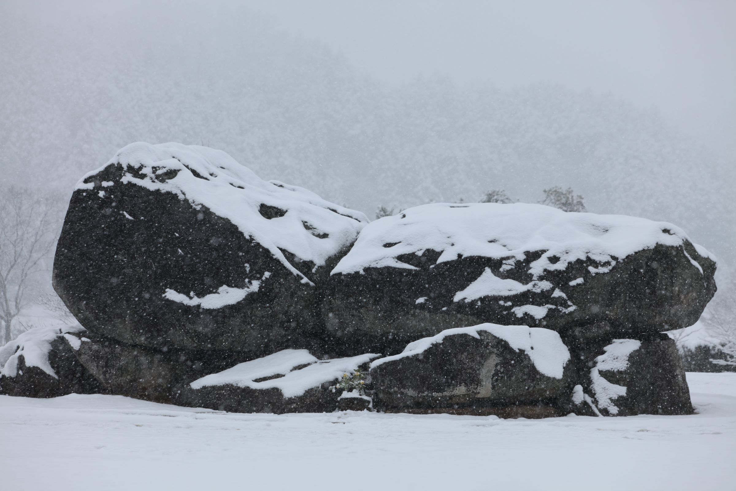 雪の石舞台古墳 | GANREF