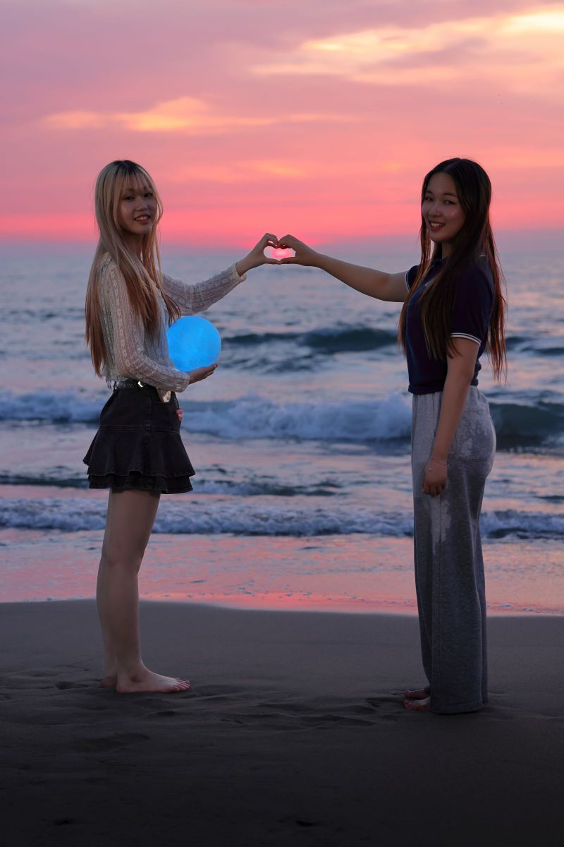 Pink Sunset | GANREF