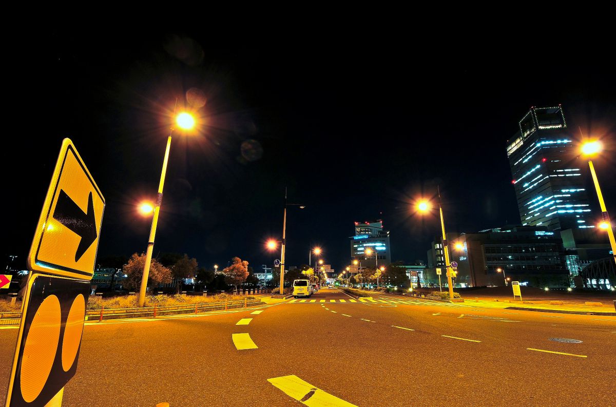 ストリートビュー 街並み 建物 夜景 Ganref