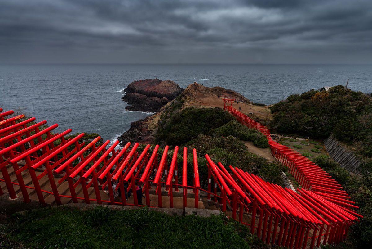海と鳥居 海の荒魂を祀る | GANREF