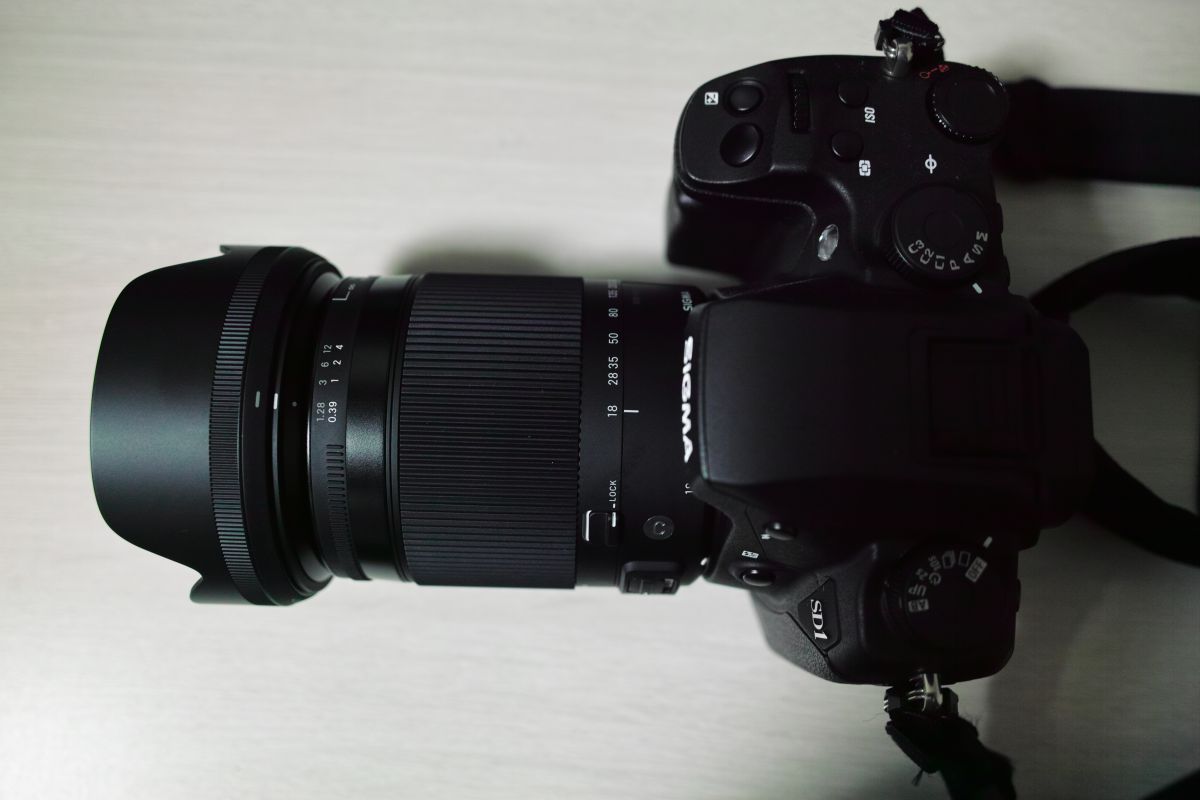 ［ジャンク品］ SIGMA18-300mm 1:3.5-6.3DC Amazon.co.jp: SIGMA 18-300mm F3.5-6.3 DC MACRO OS HSM