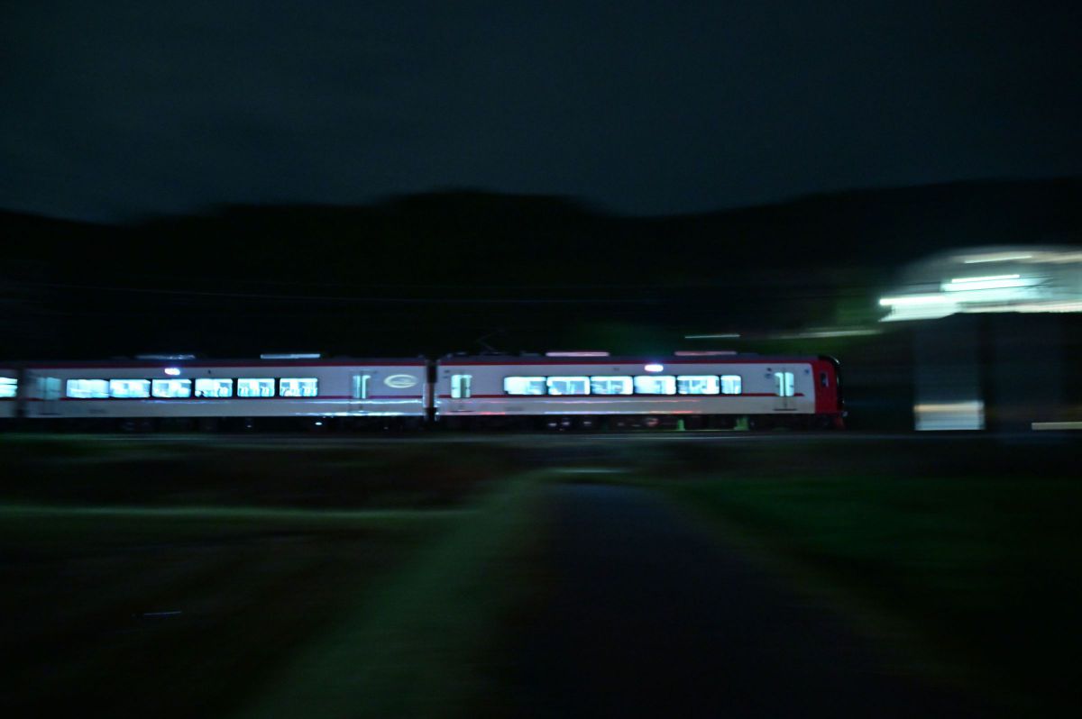 ミッドナイト トレイン GANREF