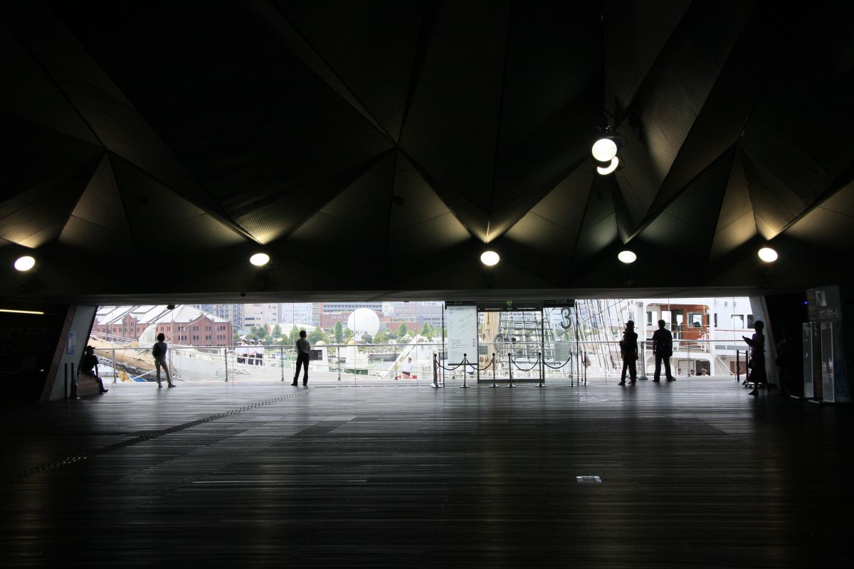 窓の風景 街並み 建物 その他 Ganref