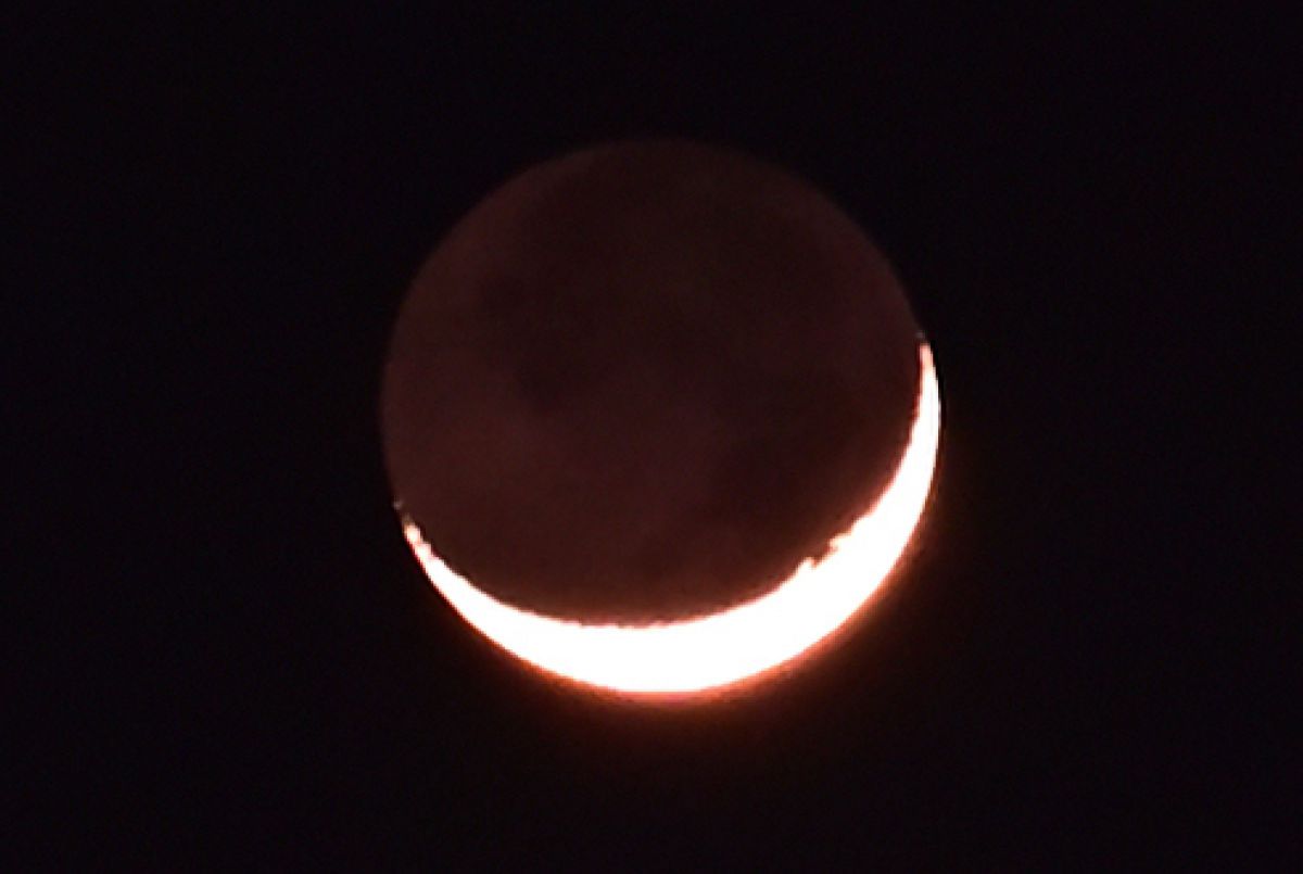 Moon | GANREF
