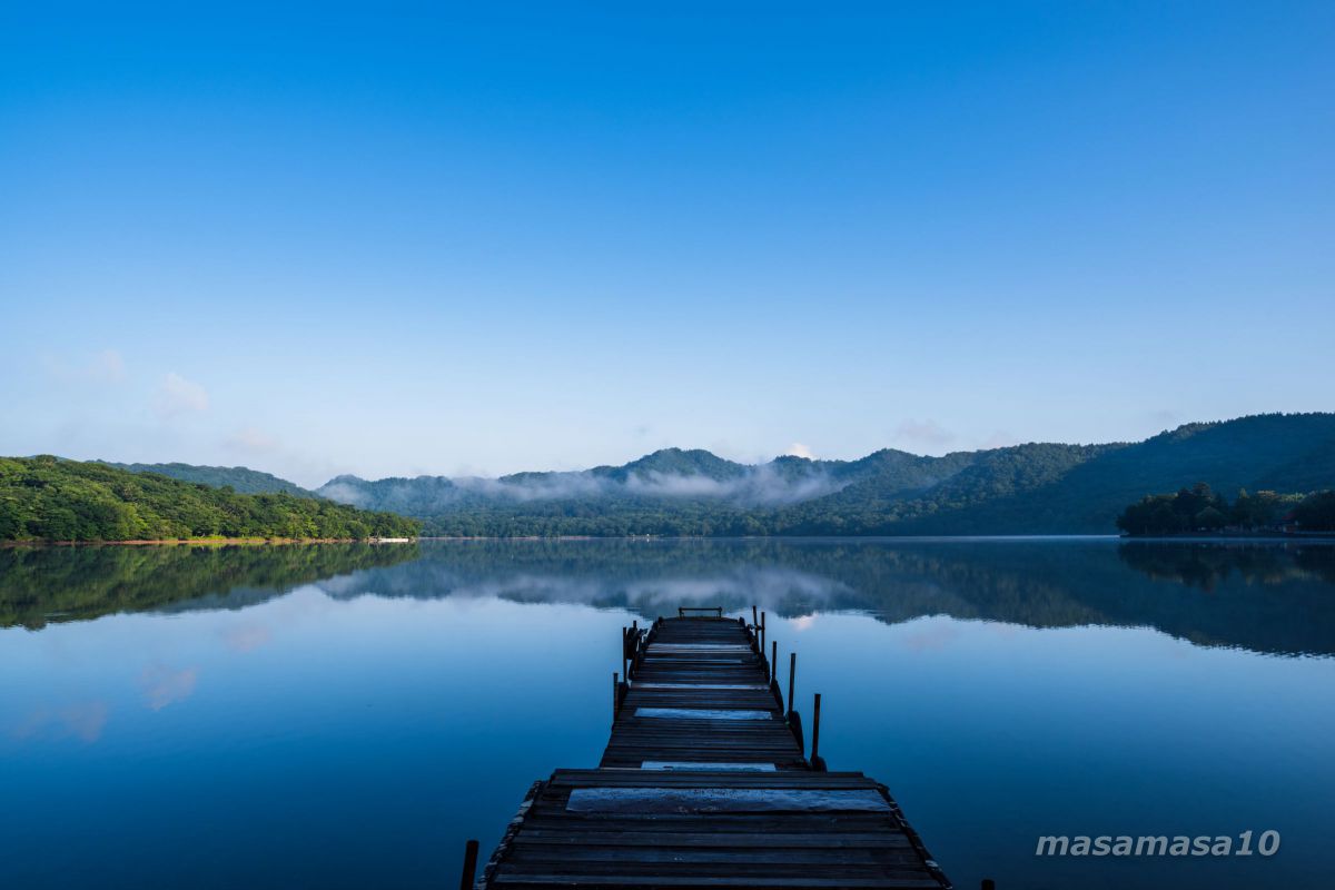 山上湖の桟橋 自然 風景 湖沼 Ganref