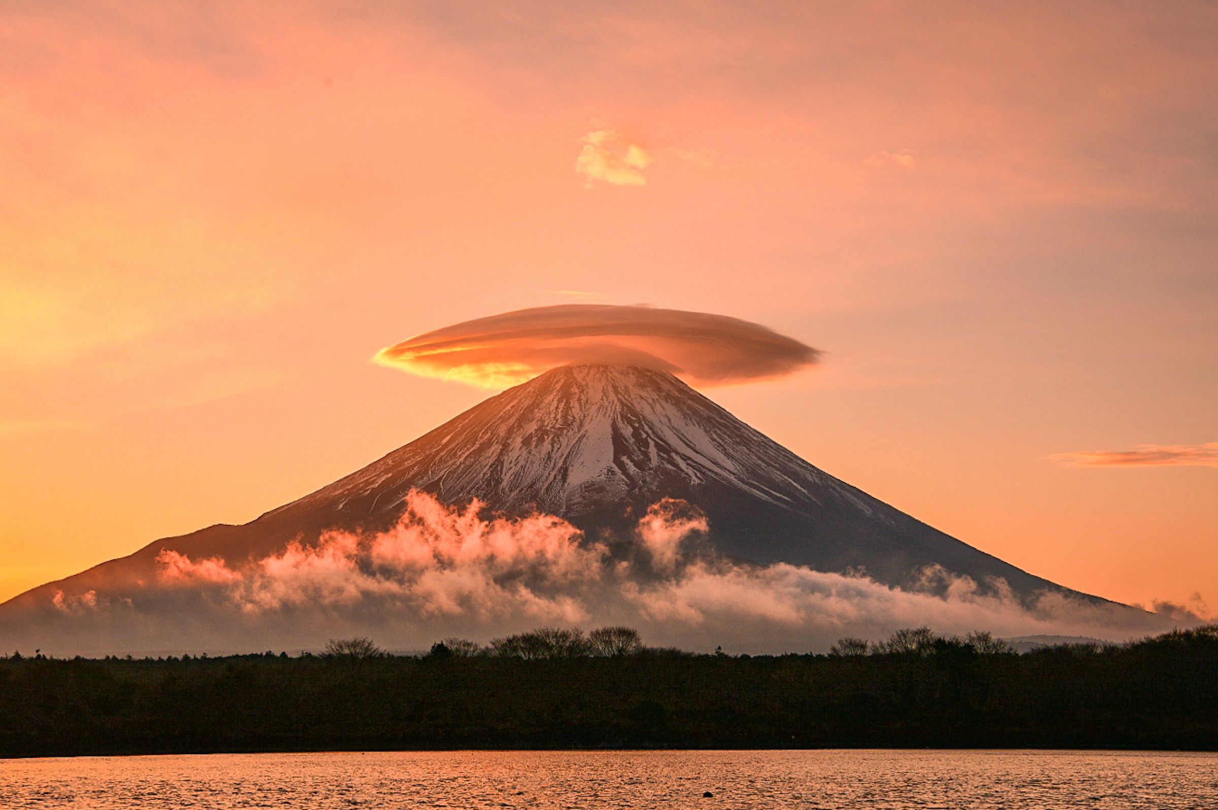 山羽斌士「ピレーネ山麓の村」リトグラフ 山羽斌士「ピレーネ山麓の村」リトグラフ リトグラフ（石版画
