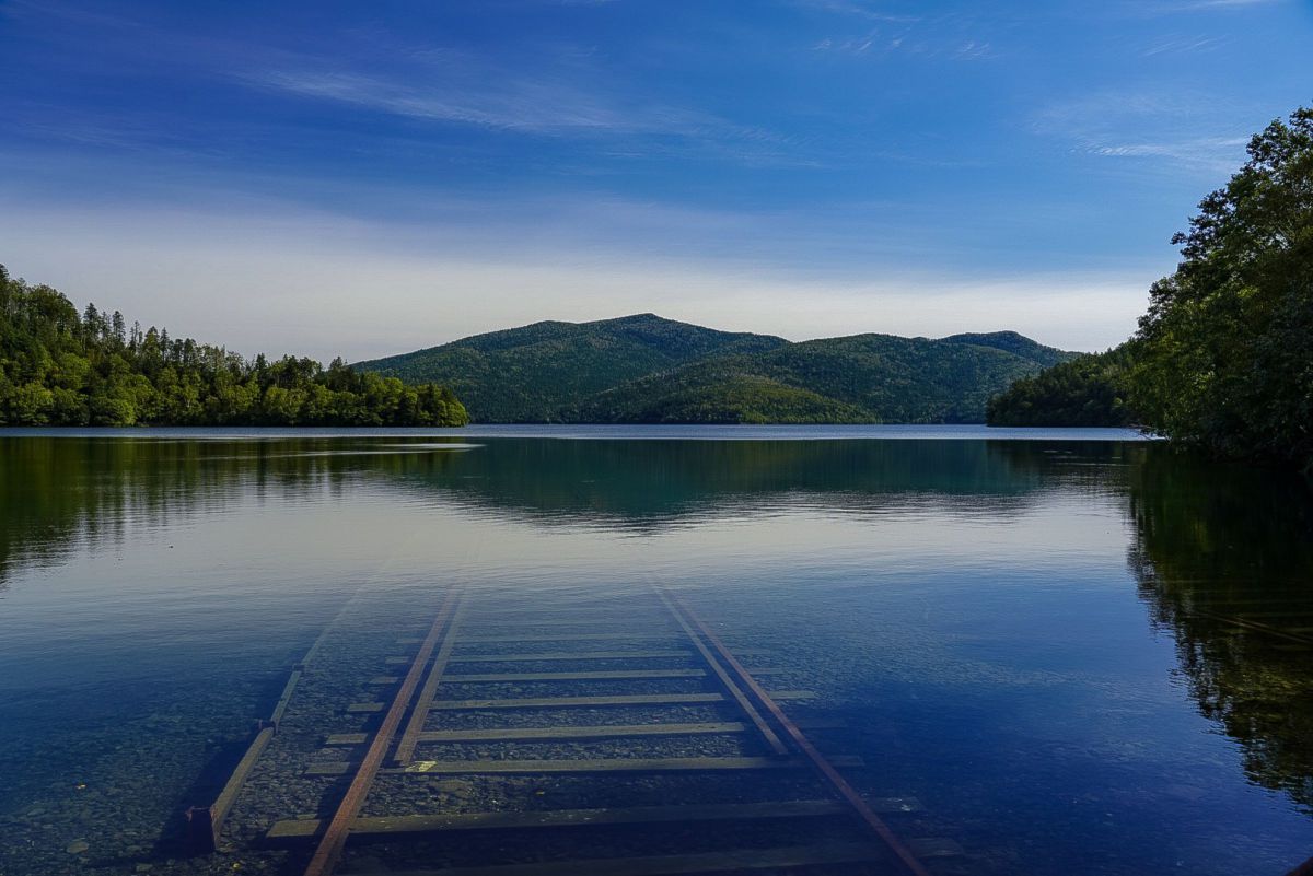沼の底へ 自然 風景 湖沼 Ganref