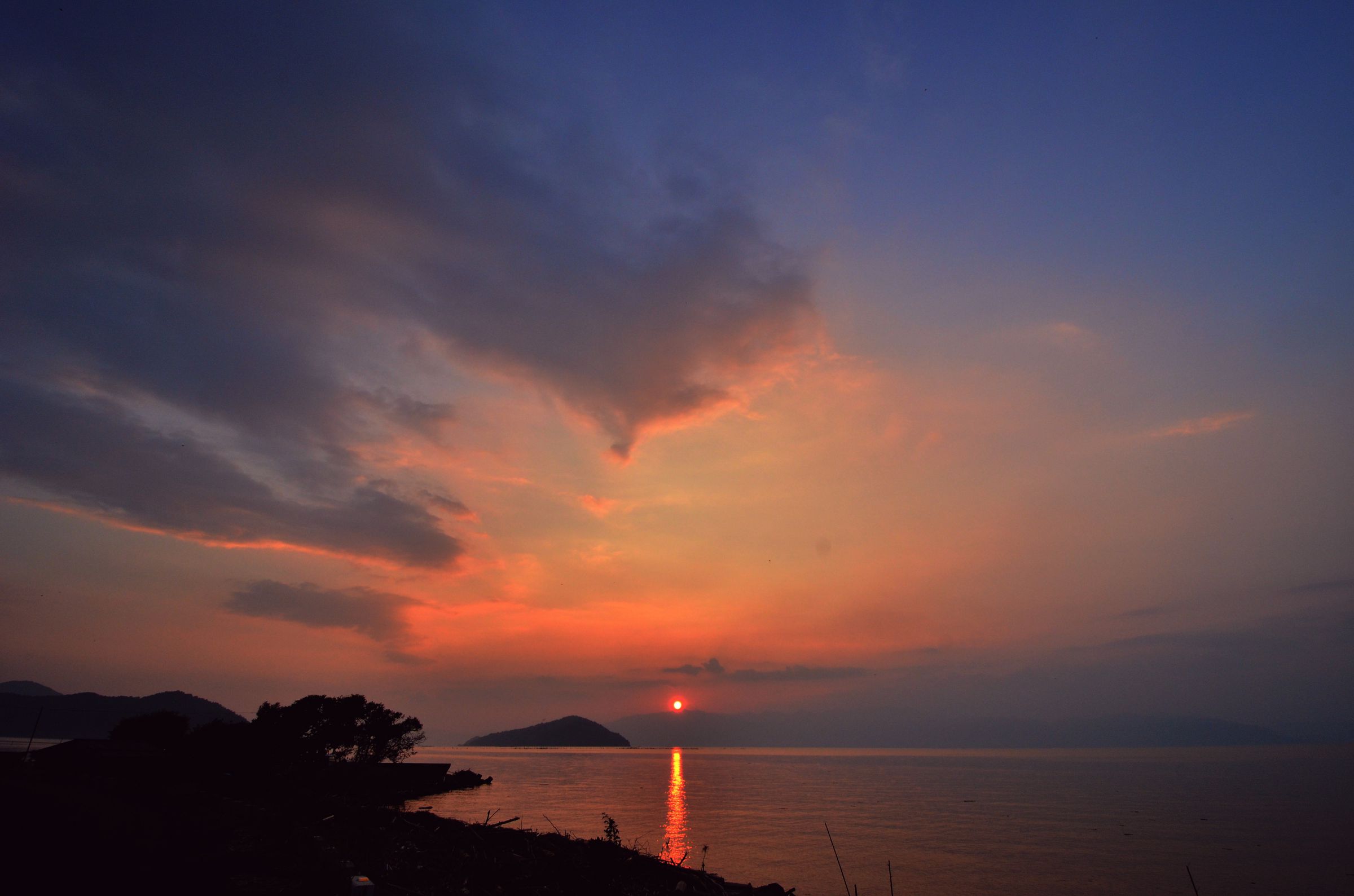沈まない夕日 | GANREF