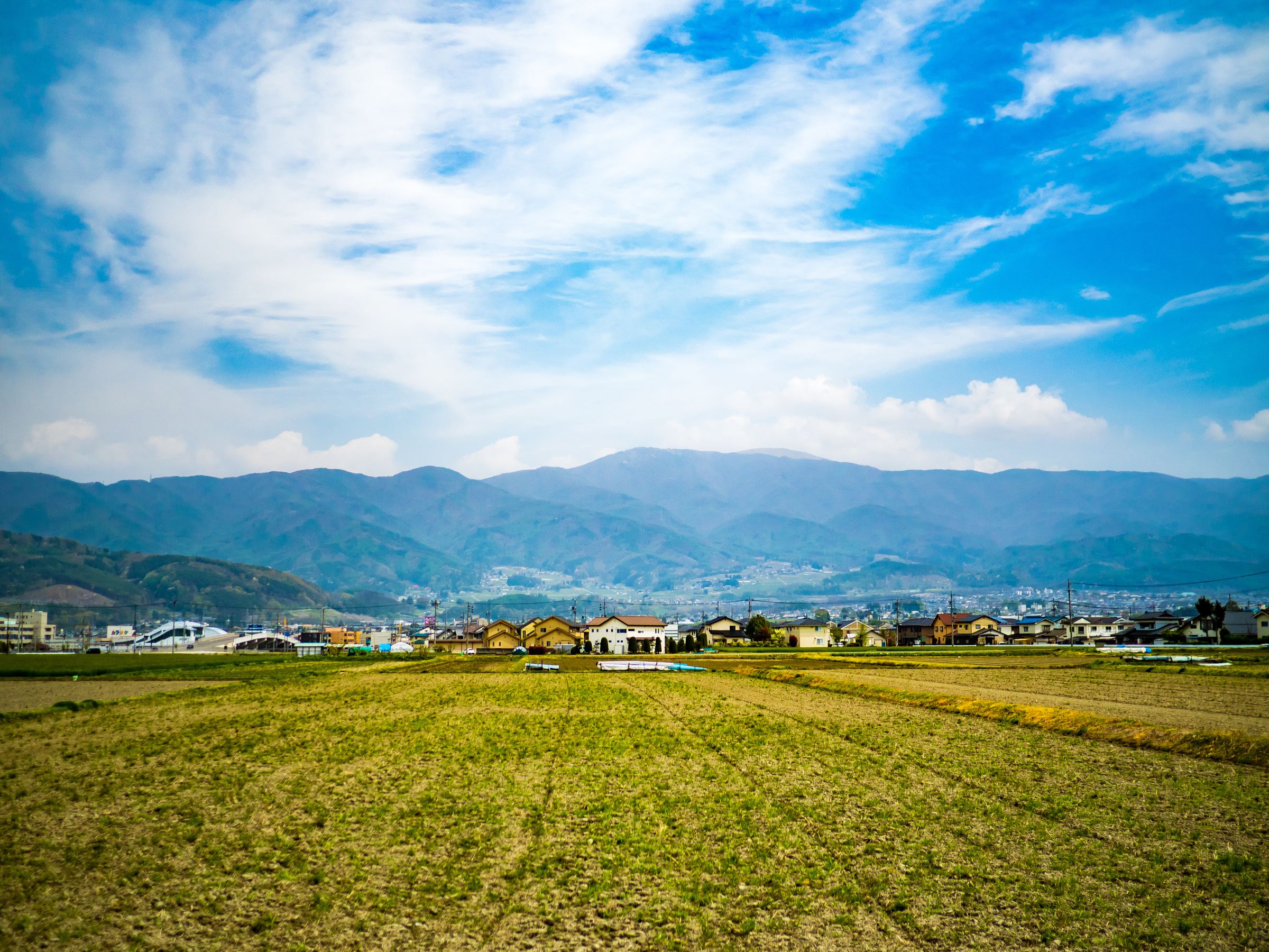 畑と山と空 | GANREF