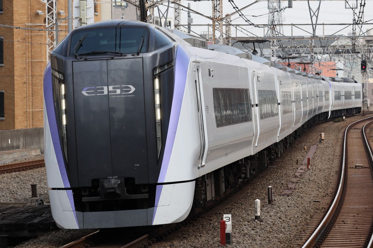 スーパーあずさ15号 乗り物 交通 鉄道 駅 Ganref