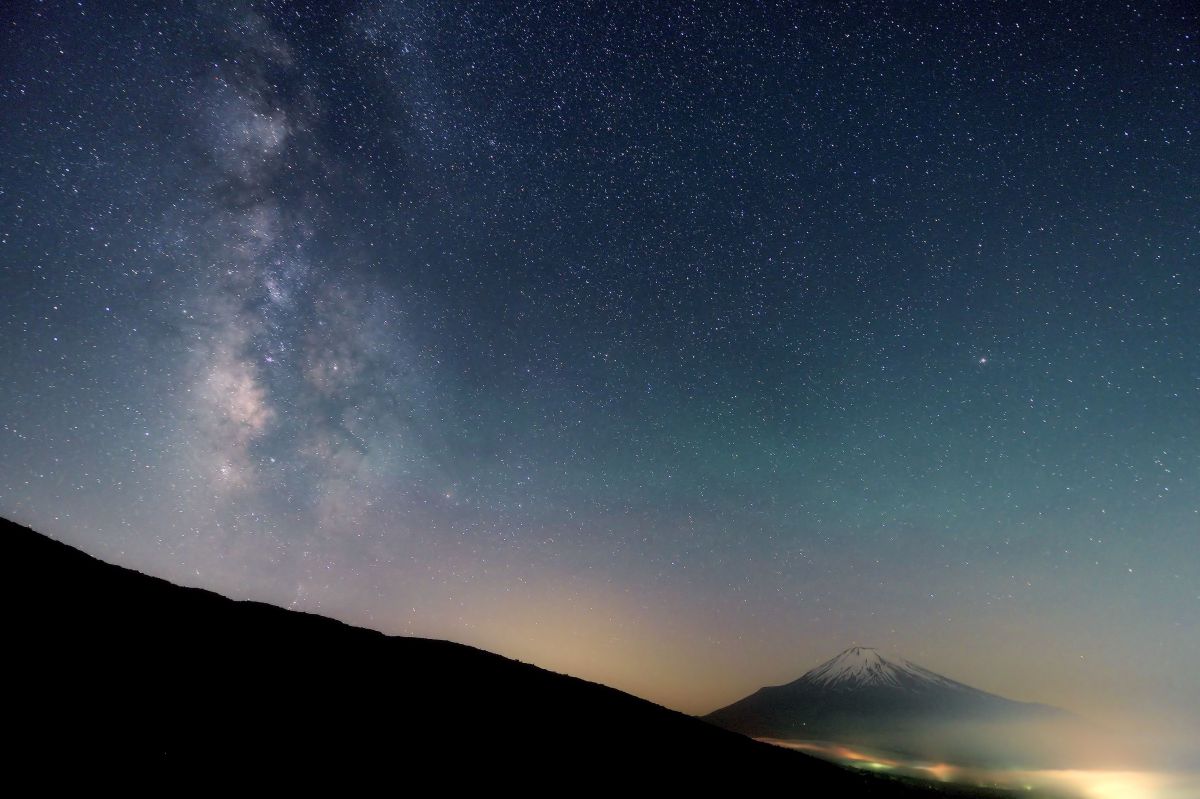 天の川と大気光 自然 風景 宇宙 天体 Ganref
