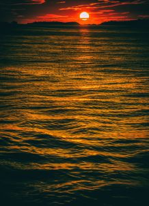 馬と古城夕陽が沈む雰囲気が出た作品です。 62bfd1b231747ce5a6179aff46d9e2