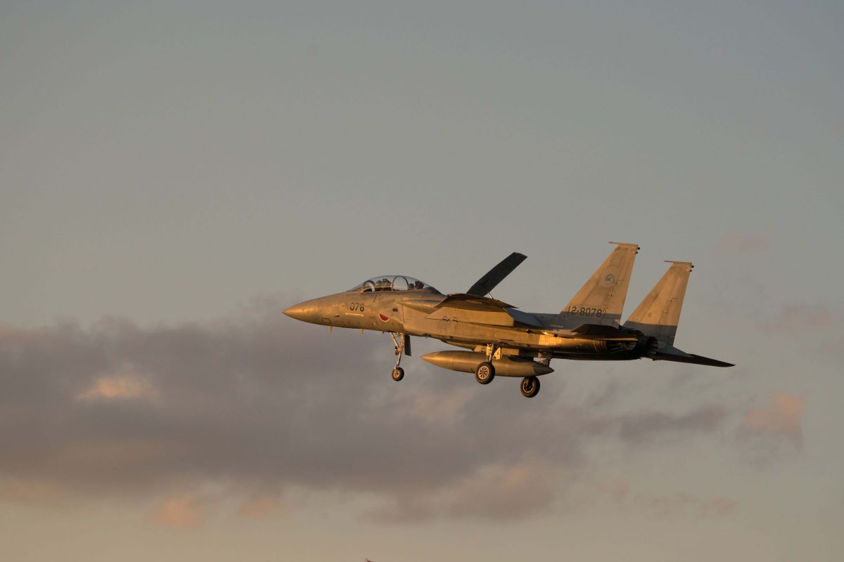 F-15 | GANREF