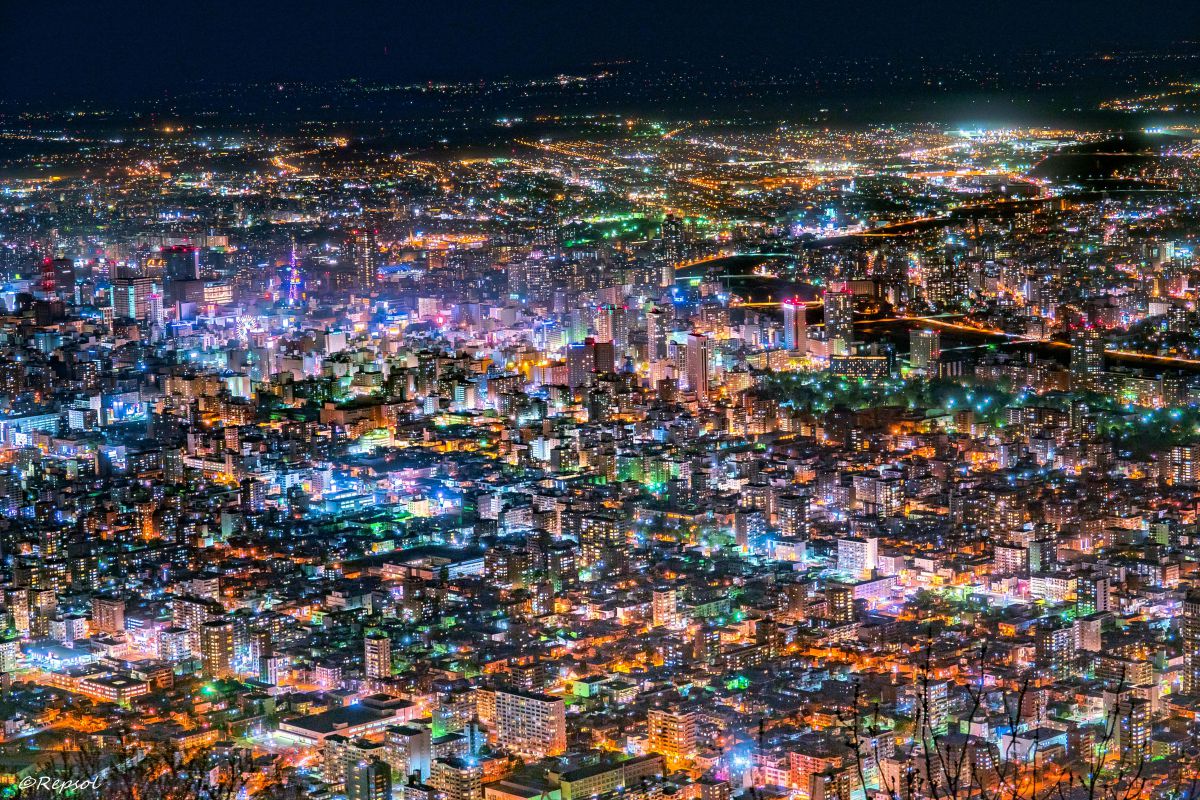 北の宝石箱 街並み 建物 夜景 Ganref