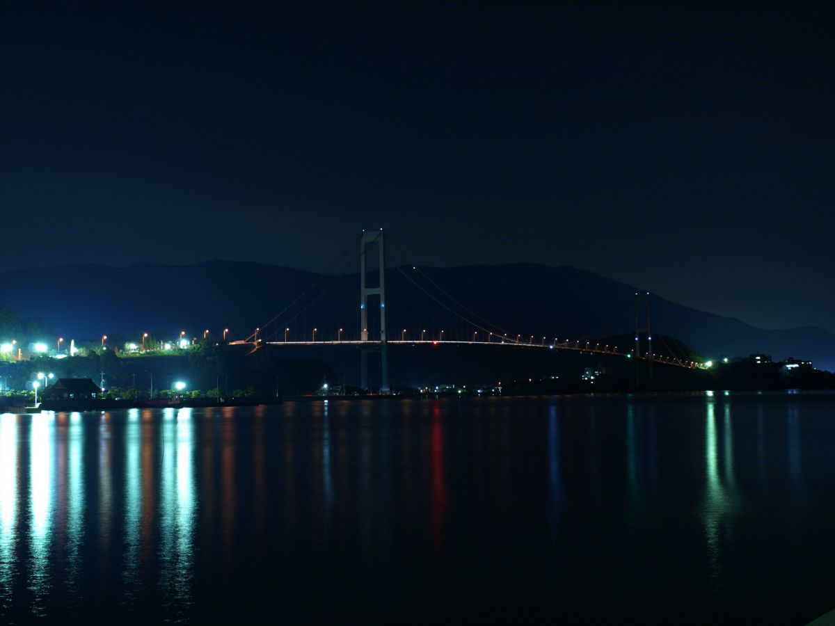 夜の橋 Wb 電球 乗り物 交通 橋 トンネル Ganref