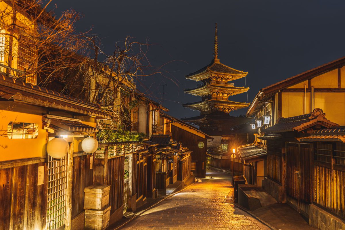 「八坂の塔」、または「八坂暮色」。 八坂の塔」、または「八坂暮色」。