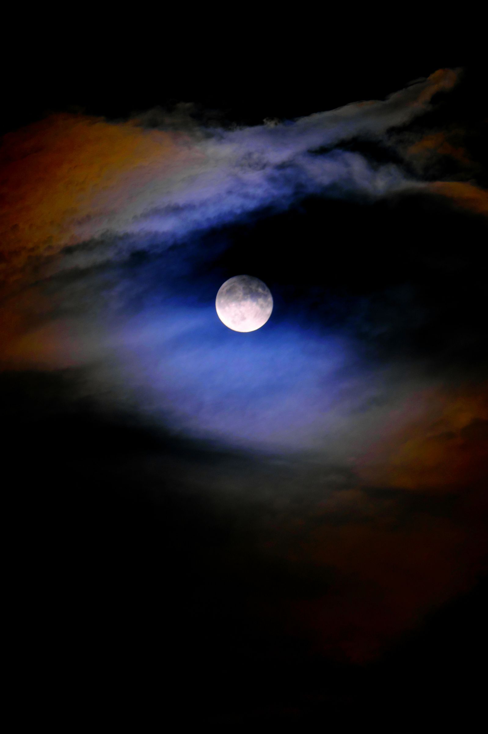 スーパームーン 大和のスーパーブルームーン | GANREF