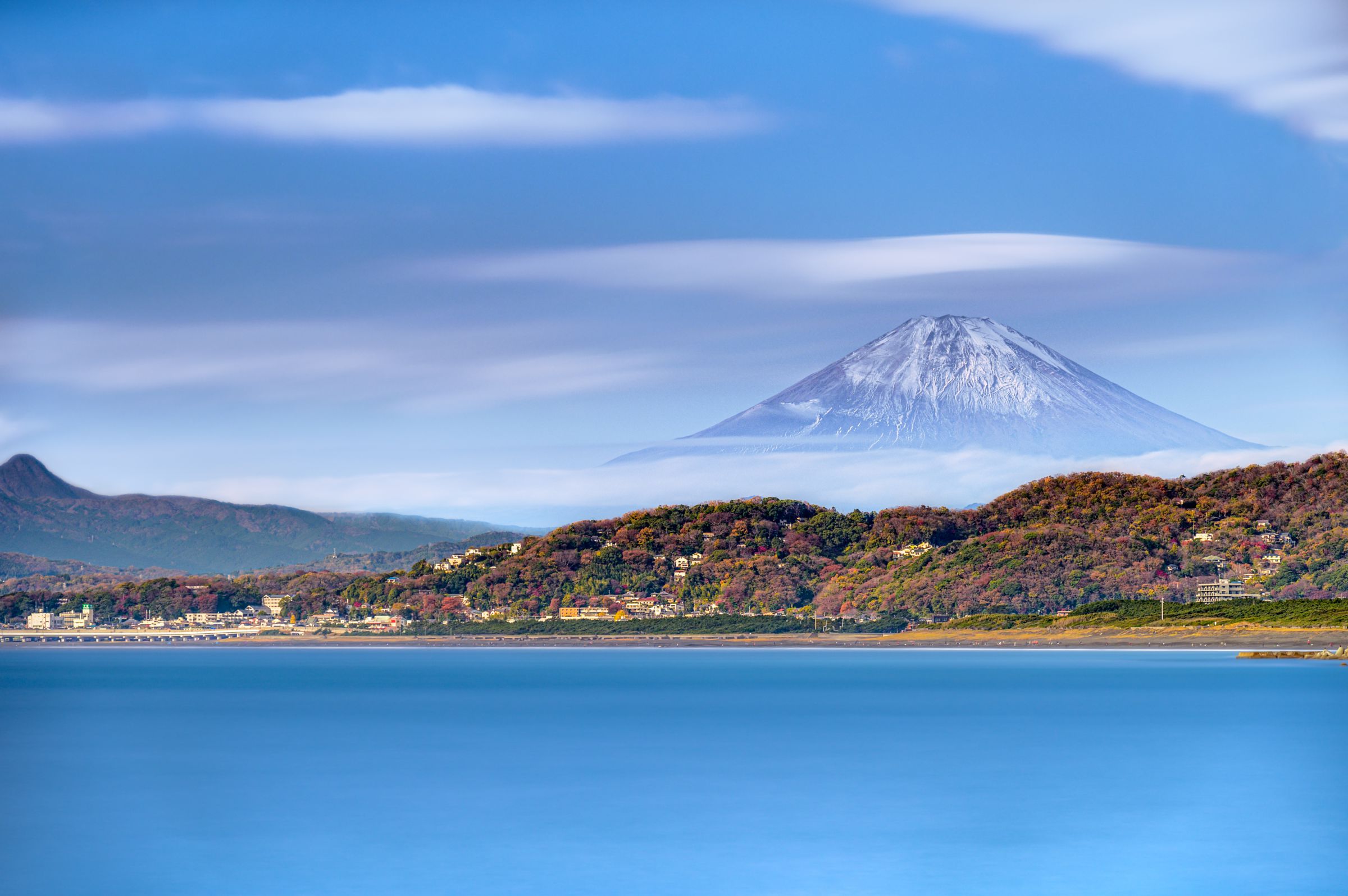 富士と海 Rough Sea and Mt Fuji [Explore] | * Explored 5-Aug-2013 (Hig