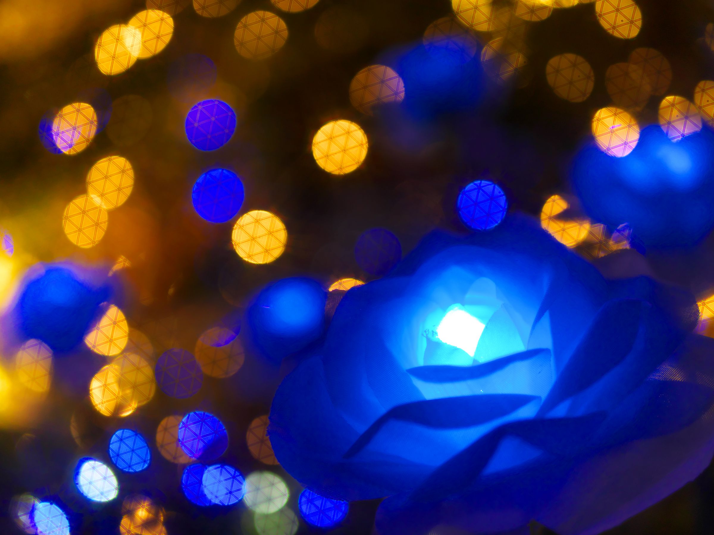 ピアス 緑 薔薇 水色 ビジュー パール 夏 祭 長め 夜光 夜 光る 蓄光 3