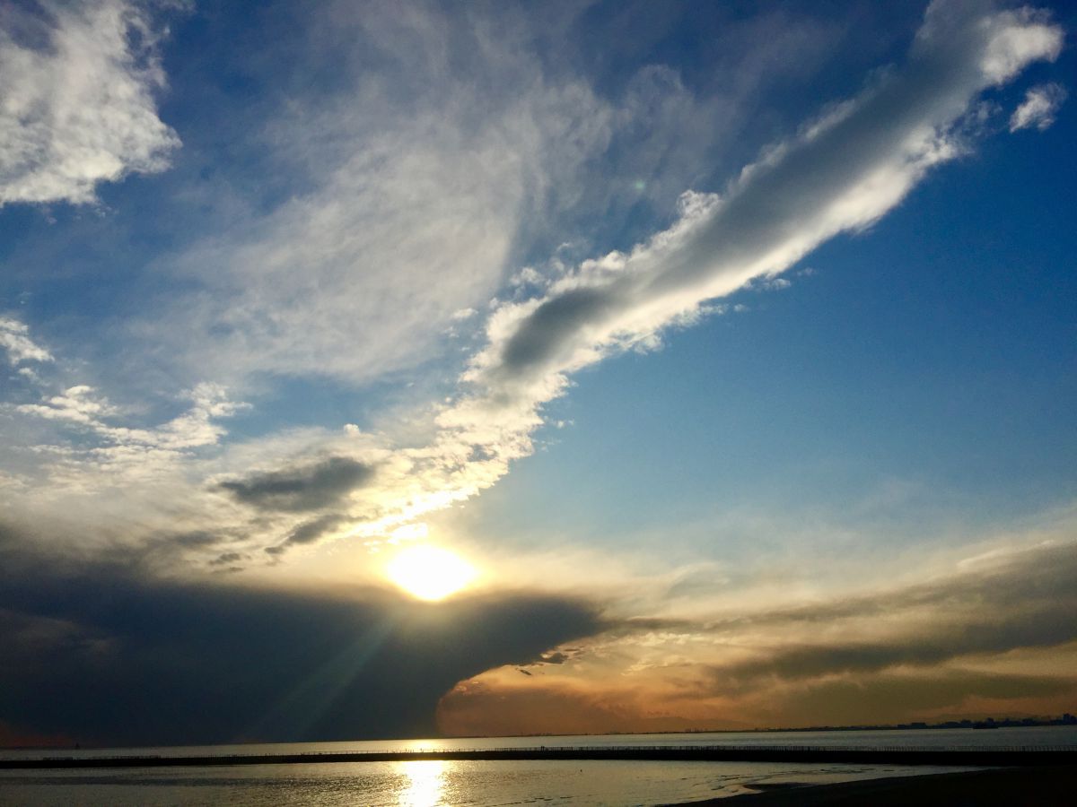 海の画廊「龍 雲 」