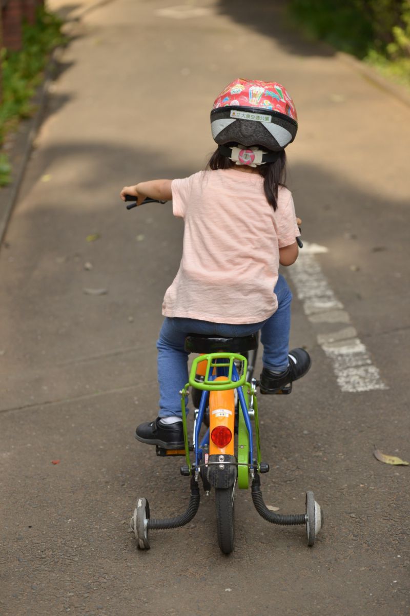 初めての自転車 人物 子供 Ganref