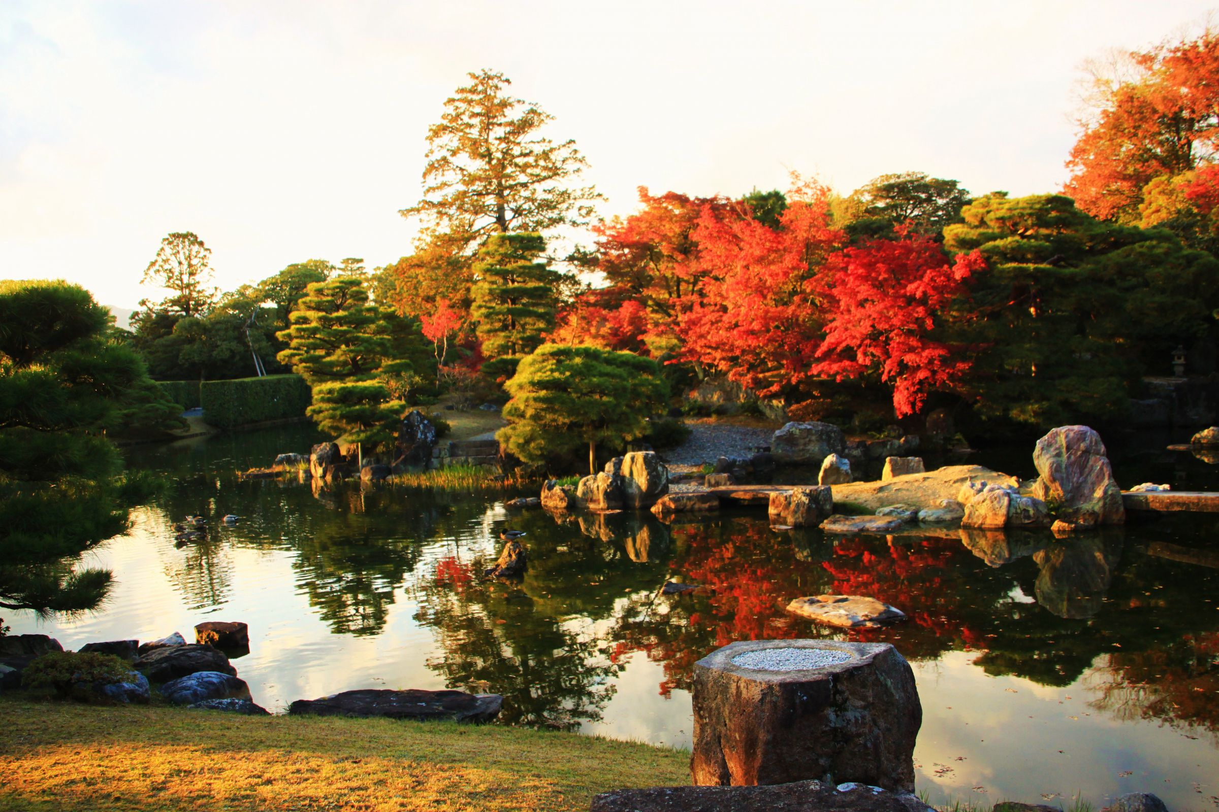 離宮の庭 修学院離宮（上離宮） ― 後水尾上皇作庭…京都市左京区の庭園