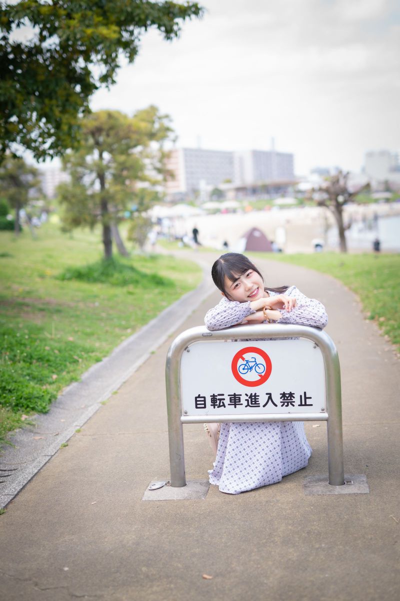 通せんぼ 人物 女性 Ganref