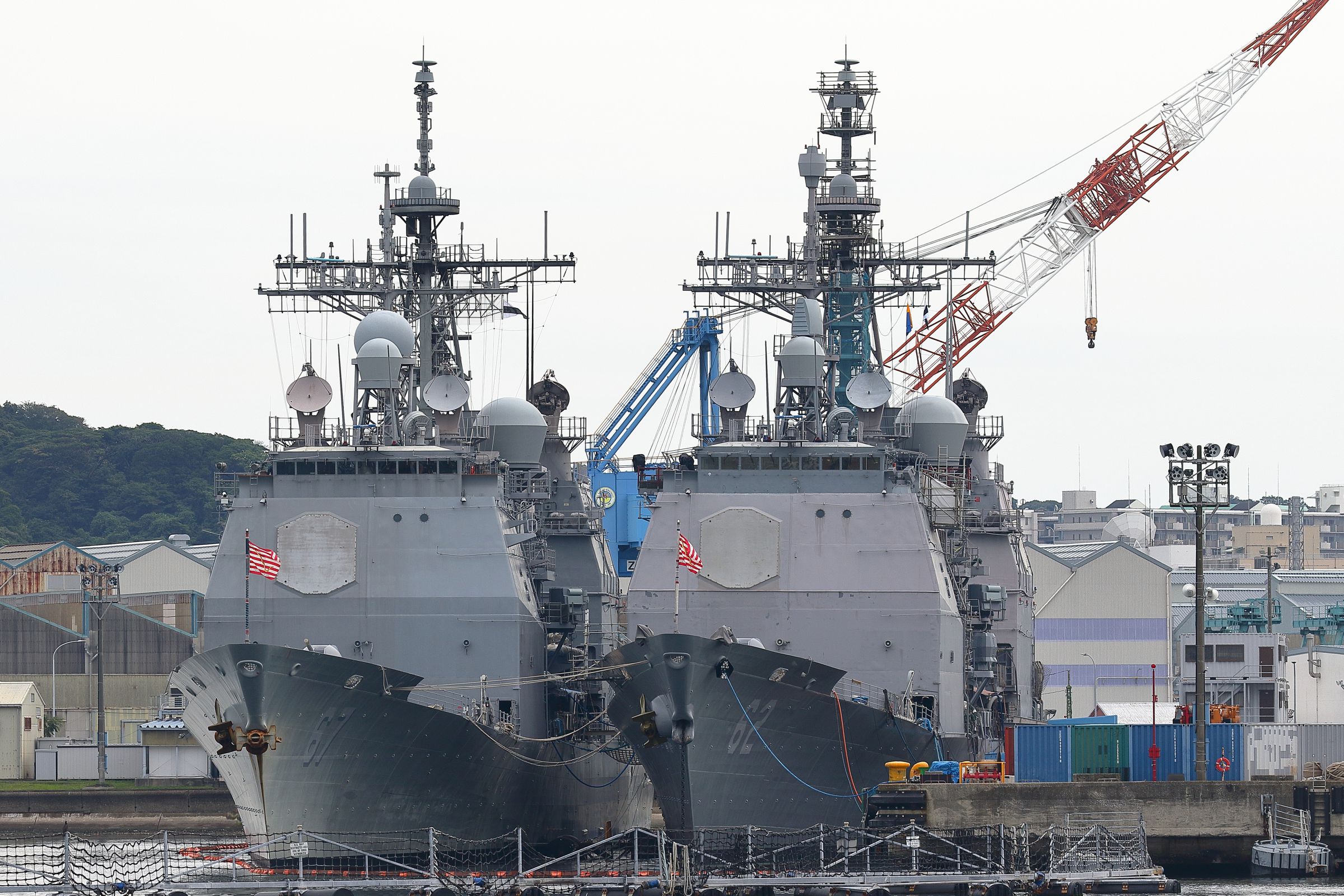 米海軍　タイコンデロガ級イージス巡洋艦　チャレンジ3枚 タイコンデロガ級ミサイル巡洋艦 - Wikipedia