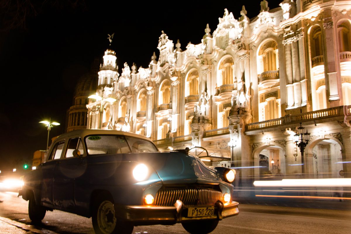 車の広告風 乗り物 交通 車 Ganref